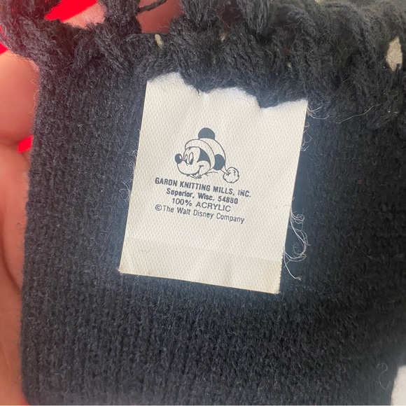 Vintage Mickey Mouse scarf - Picture 5 of 5